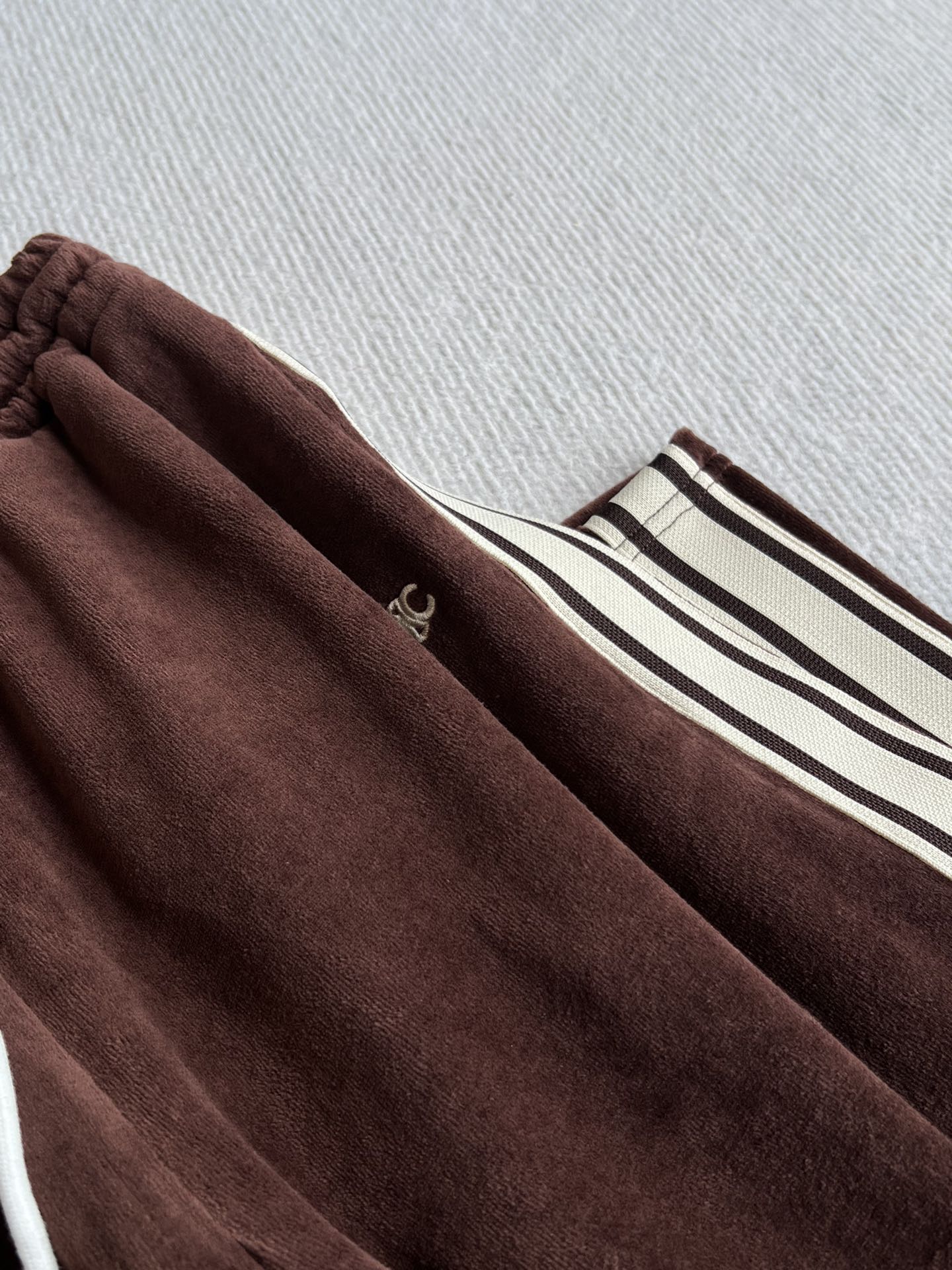 CELINE SIDE RIBBON LONG PANTS 275635