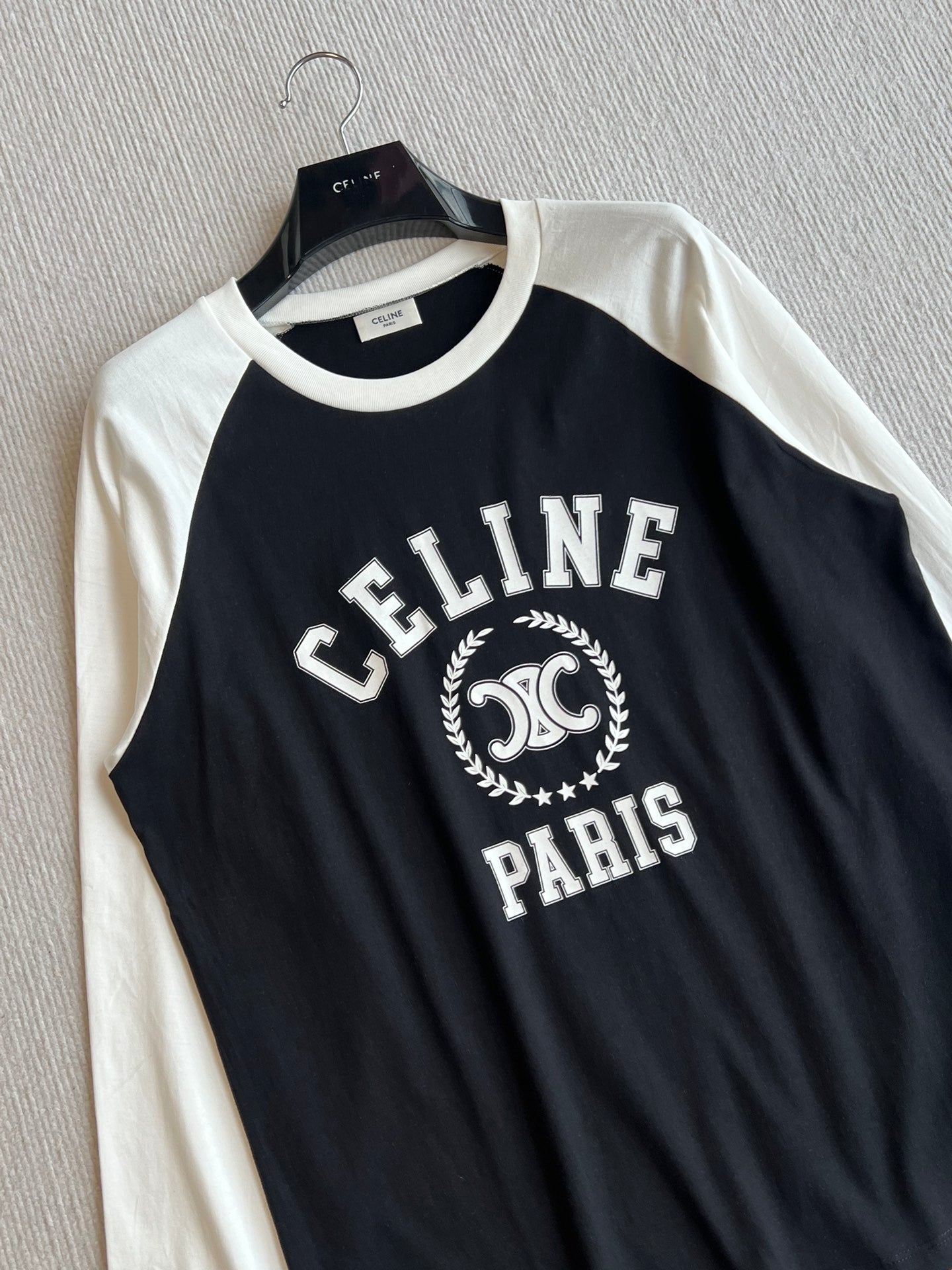 CELINE LONG SLEEVE PRINTED T-SHIRT 275643