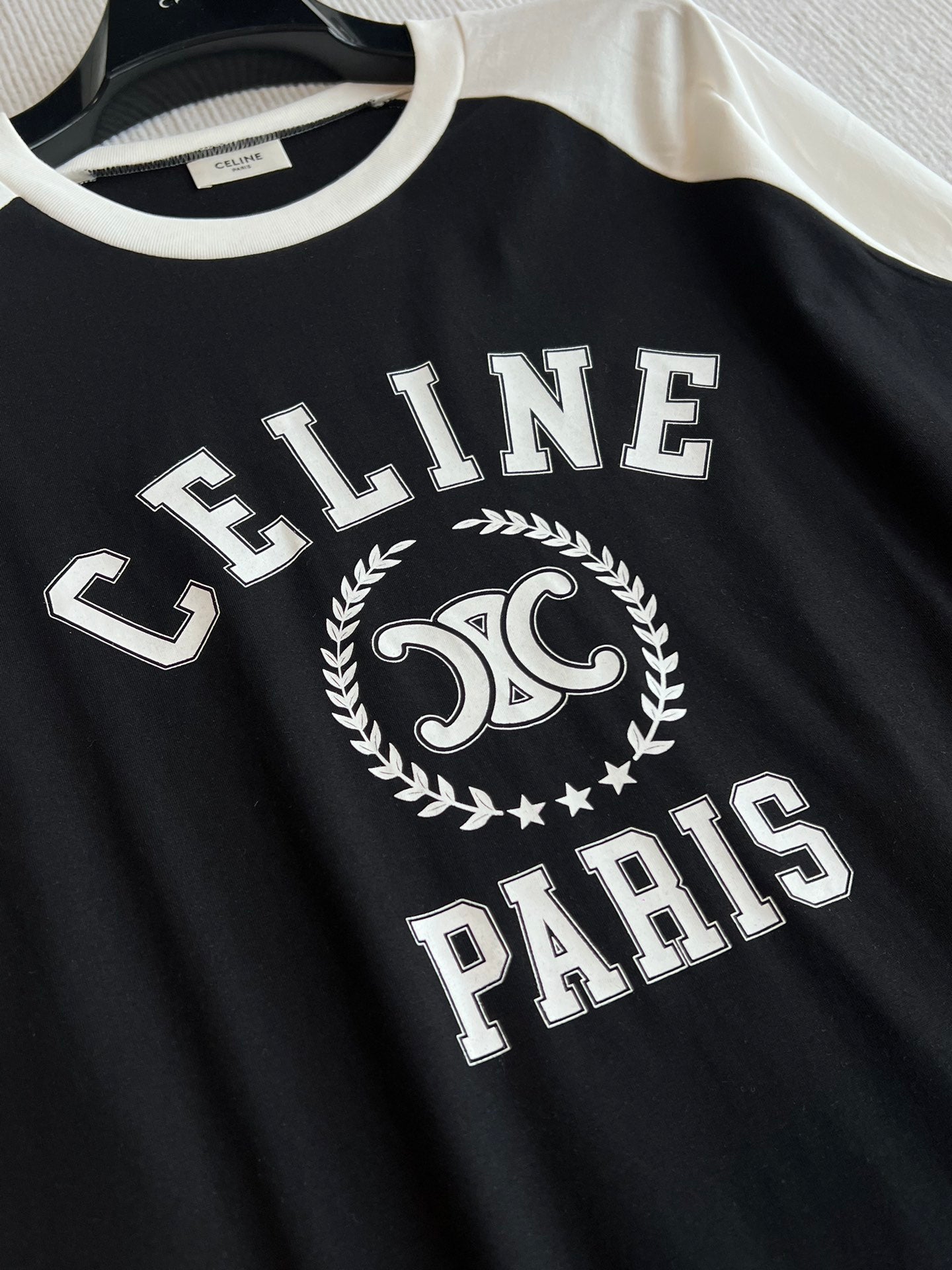 CELINE LONG SLEEVE PRINTED T-SHIRT 275643