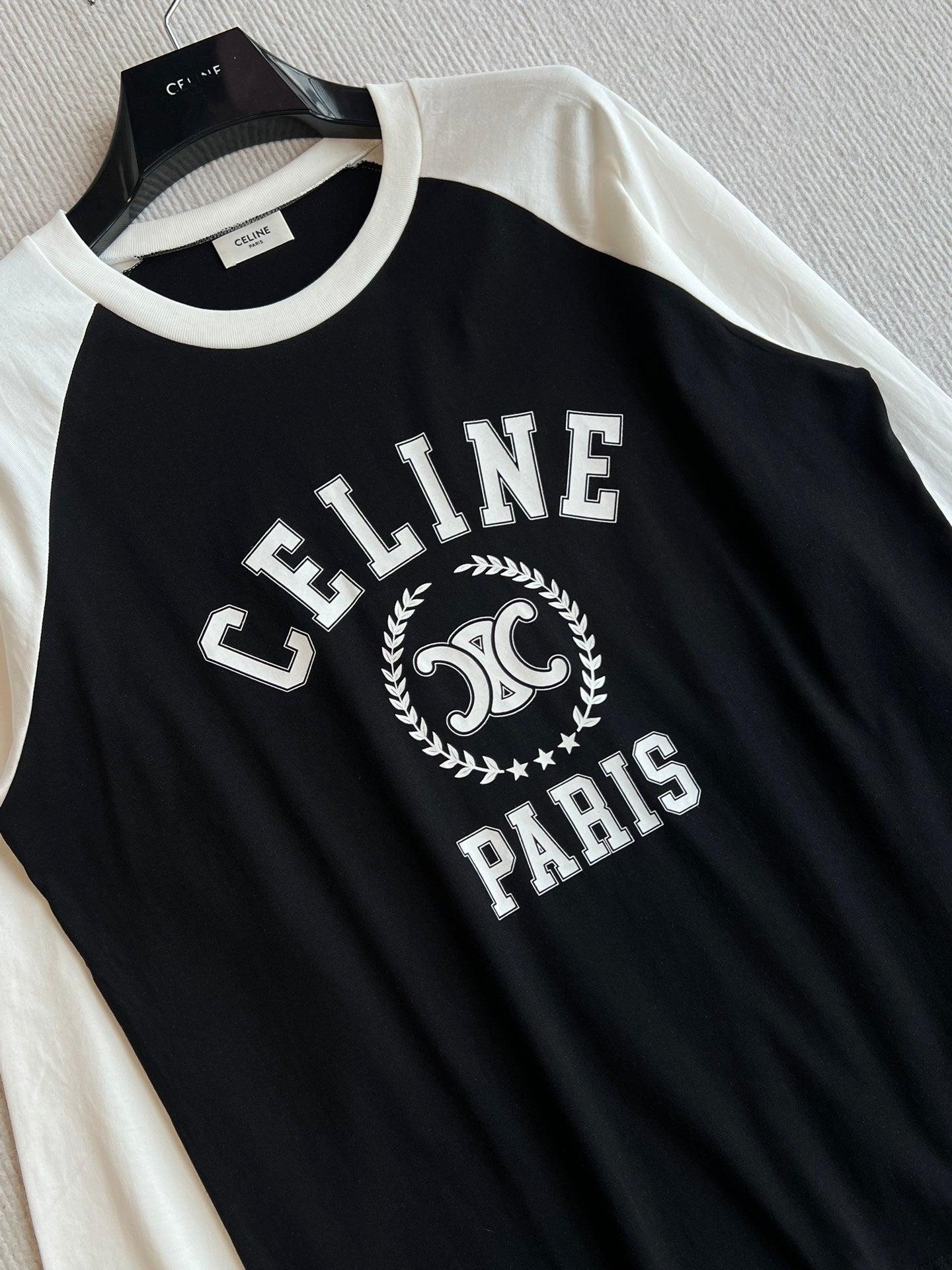 CELINE LONG SLEEVE PRINTED T-SHIRT 275643