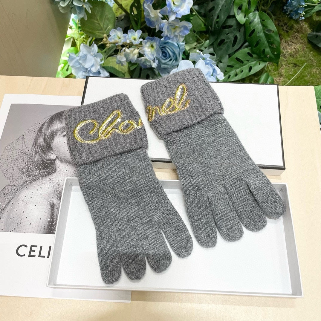 GLOVES IN DOVE GRAY WOOL WITH YELLOW LOGO 465777