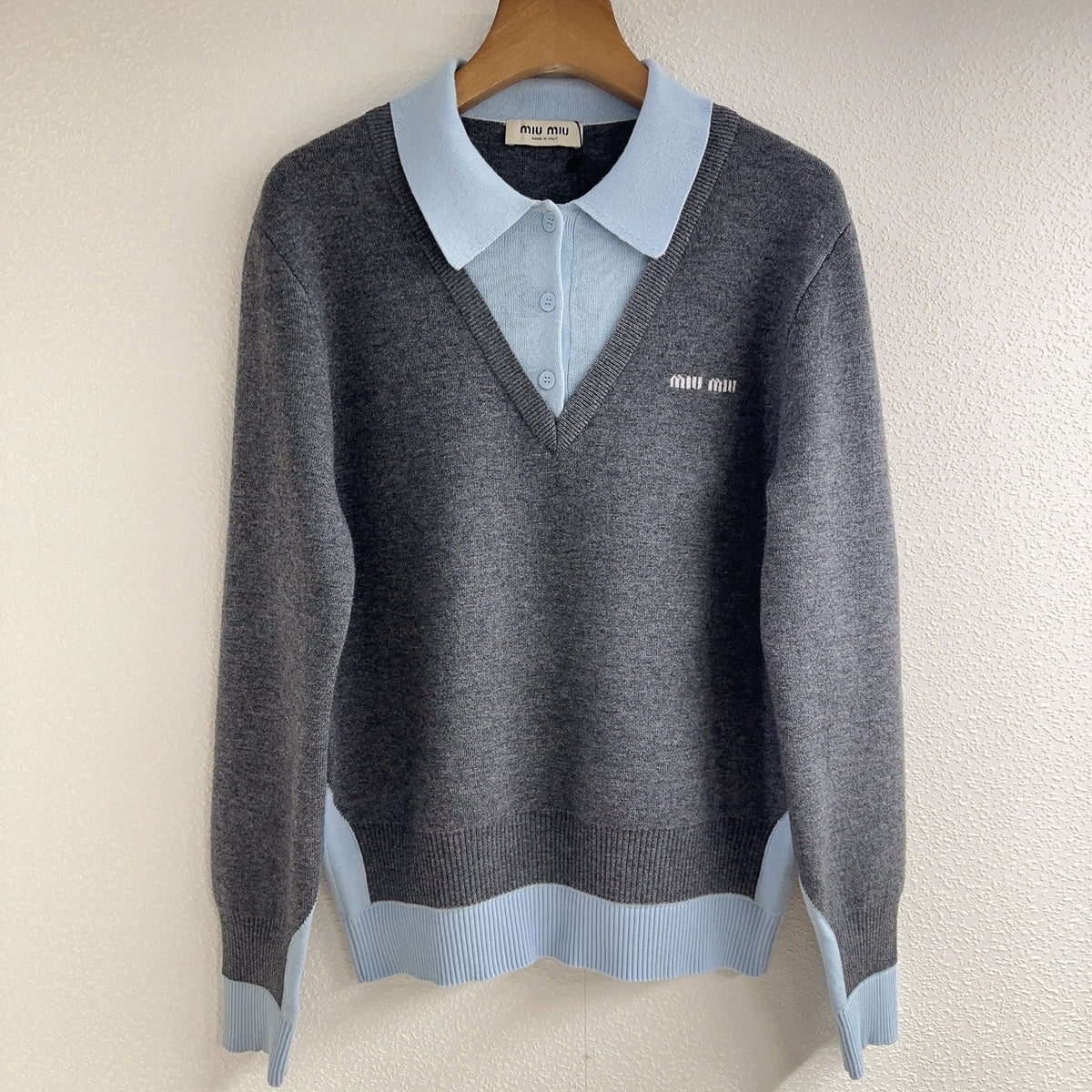 MIUMIU KNIT SWEATER STYLE 236
