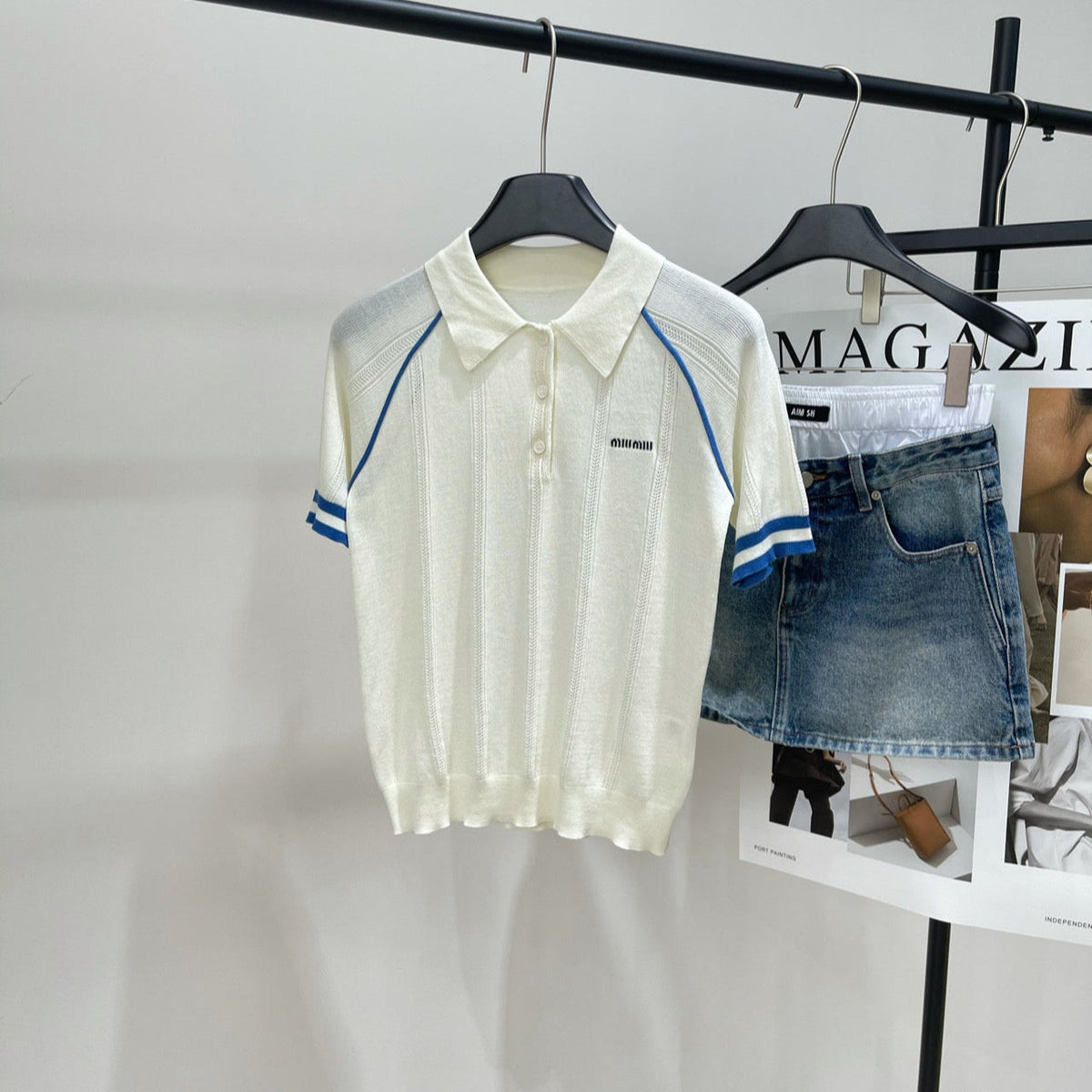 MIUMIU SHORT-SLEEVE RAGLAN POLO SHIRT IN BLUE AND WHITE 267966