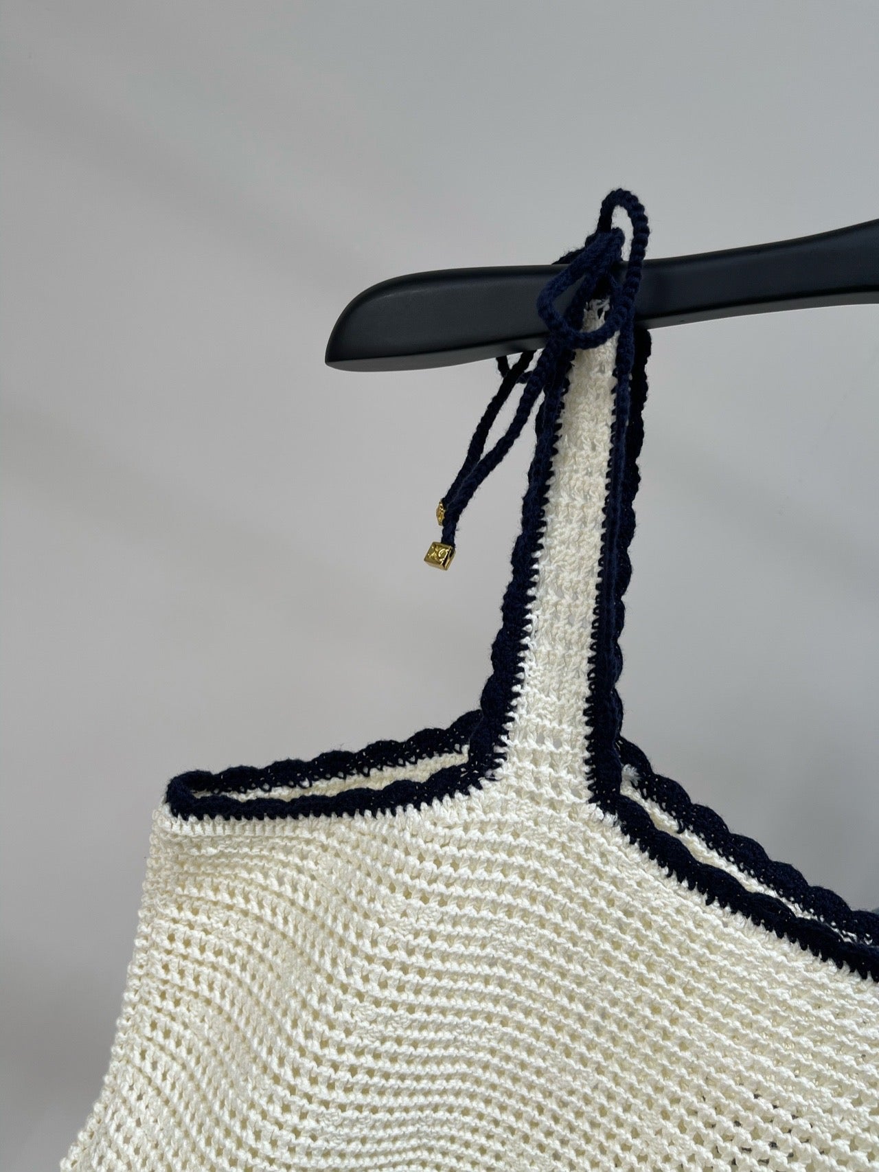 CELINE OPEN-KNIT FLORAL PATTERN KNIT VEST 275887