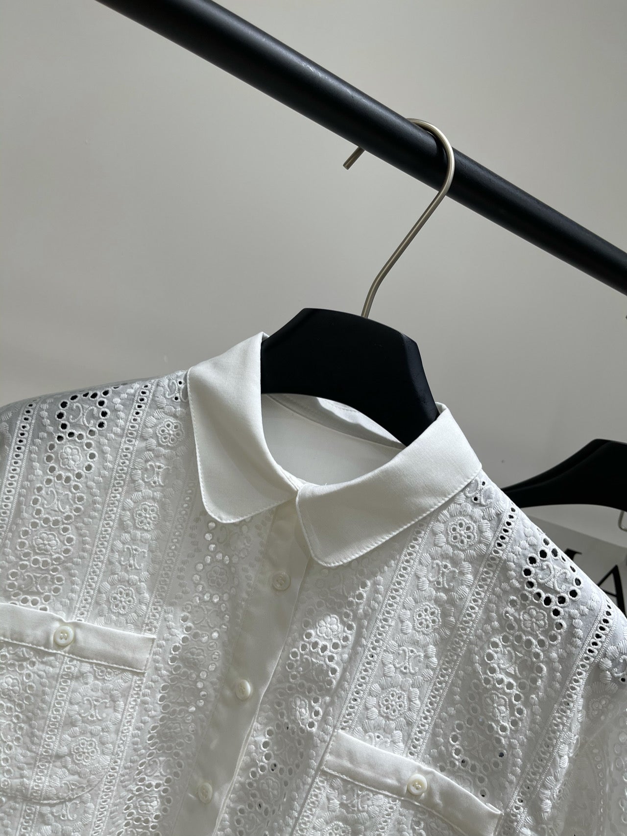 CELINE SHORT SLEEVE CUT-OUT SHIRT 273109