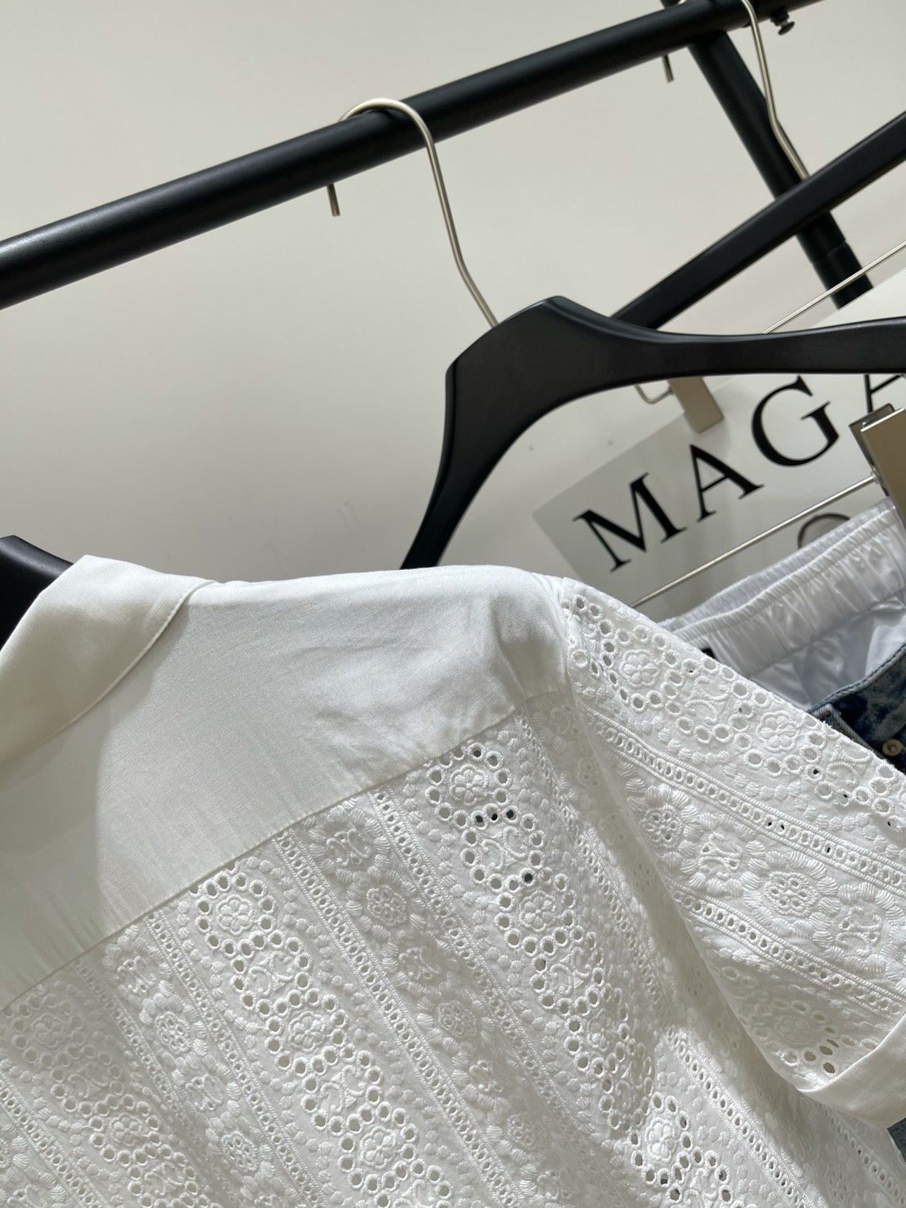 CELINE SHORT SLEEVE CUT-OUT SHIRT 273109