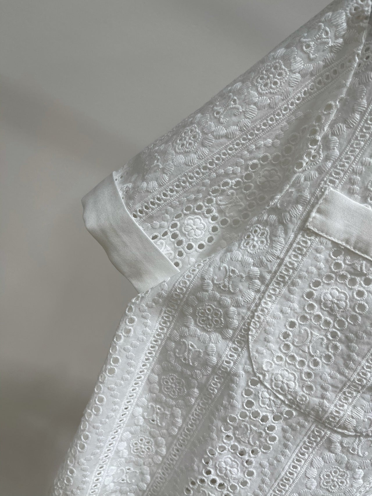 CELINE SHORT SLEEVE CUT-OUT SHIRT 273109