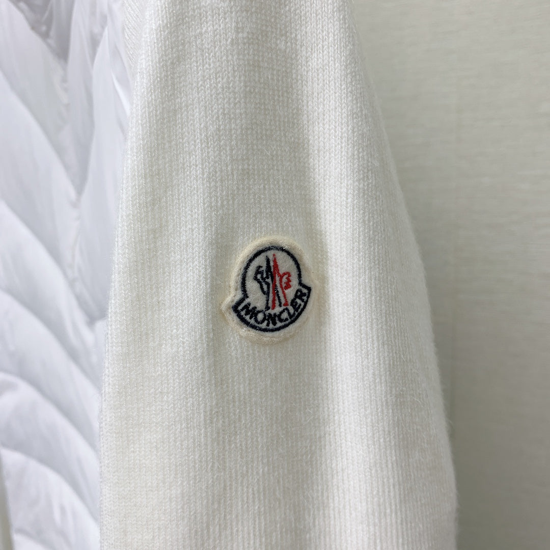 MONCLER 25S JACKET IN WHITE 003