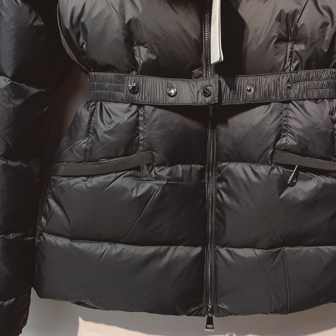 MONCLER 25S COAT IN BLACK 055