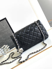 CC SMALL 20 FLAP BAG IN BLACK CALFSKIN