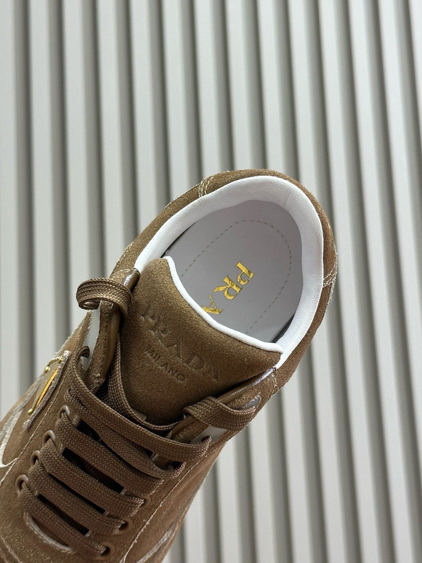 PRA TRAIL FADED SUEDE SNEAKERS CINNAMON