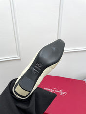 BELLE VIVIER SOCK LACQUERED BUCKLE ANKLE BOOTS IN OFF WHITE CALFSKIN AND TECHNICAL FABRIC