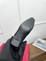 BELLE VIVIER SOCK LACQUERED BUCKLE ANKLE BOOTS IN BLACK PATENT CALFSKIN SOCK UPPER FABRIC