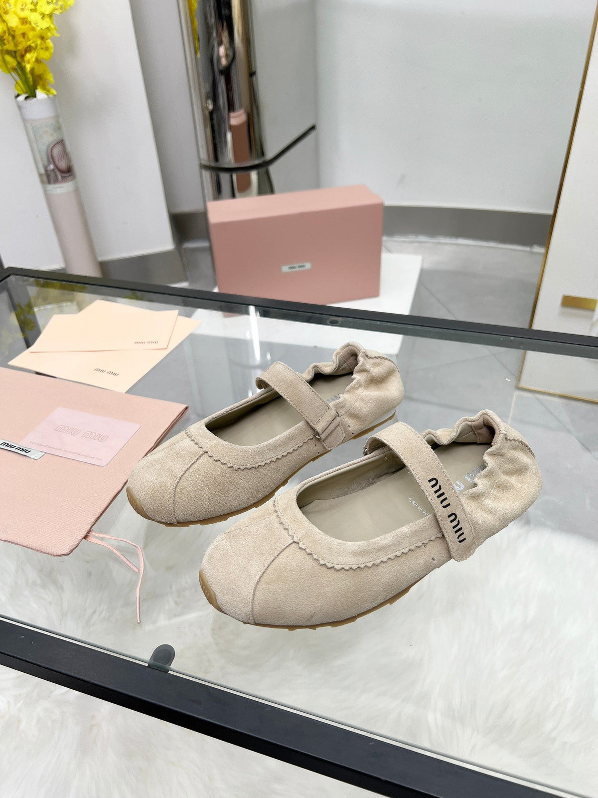 RUCHES NAPPA BALLERINAS IN BEIGE SUEDE