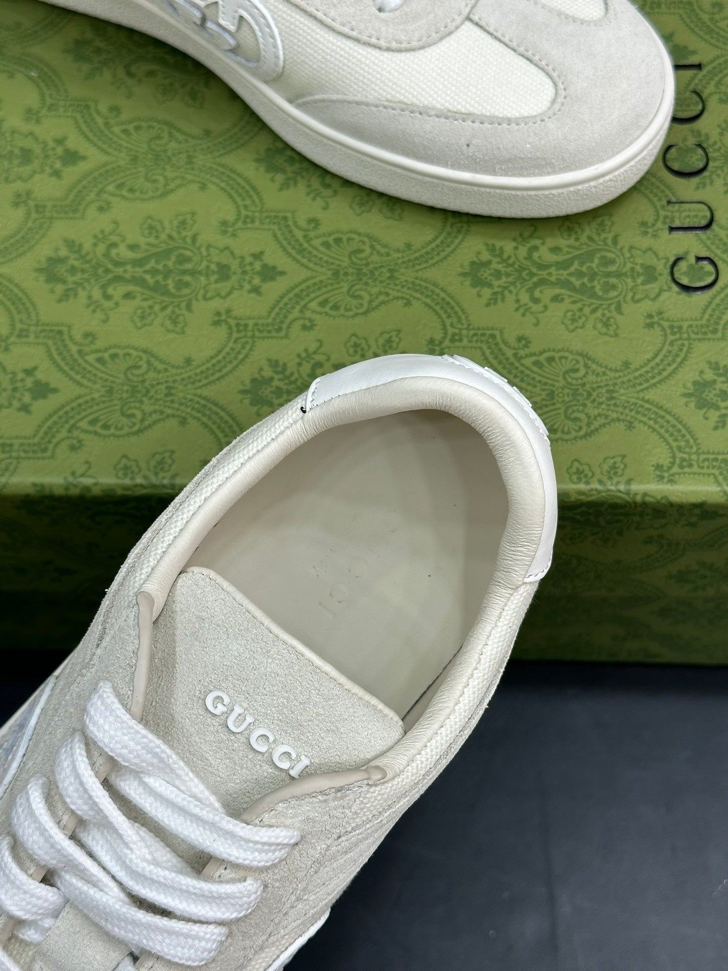 GG replica shoes white