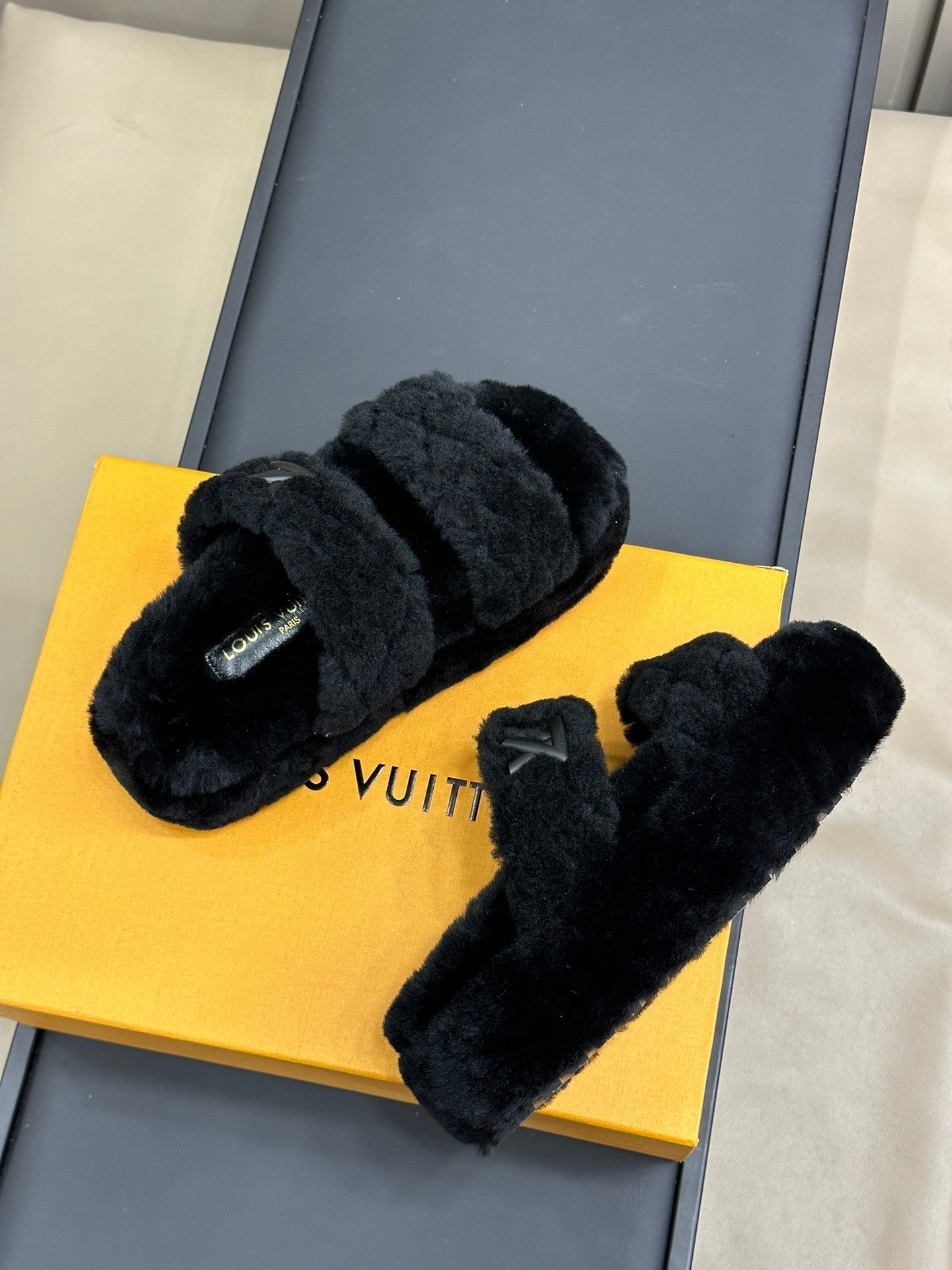 LV WOMEN SUNSET PLATFORM COMFORT MULE