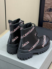 CHUNKY BOOTS IN BLACK SMOOTH CALFSKIN RED LOGO PRINT