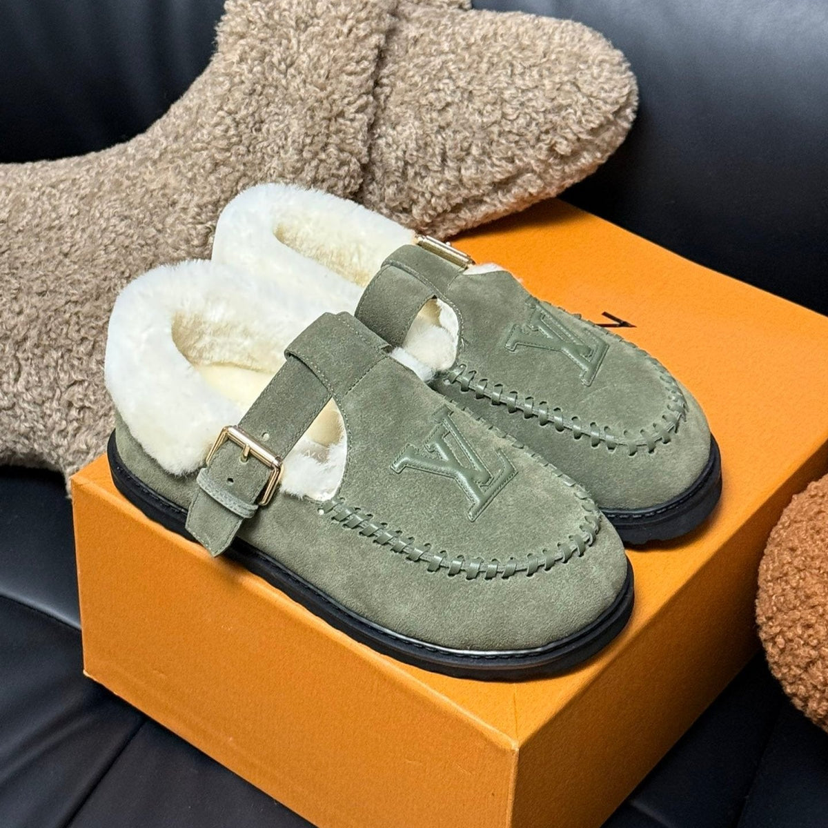 COLORADO COMFORT MARY JANE IN BASIL GREEN SUEDE AND SHEARLING LINING