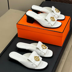 ISLE SANDAL IN WHITE CALFSKIN