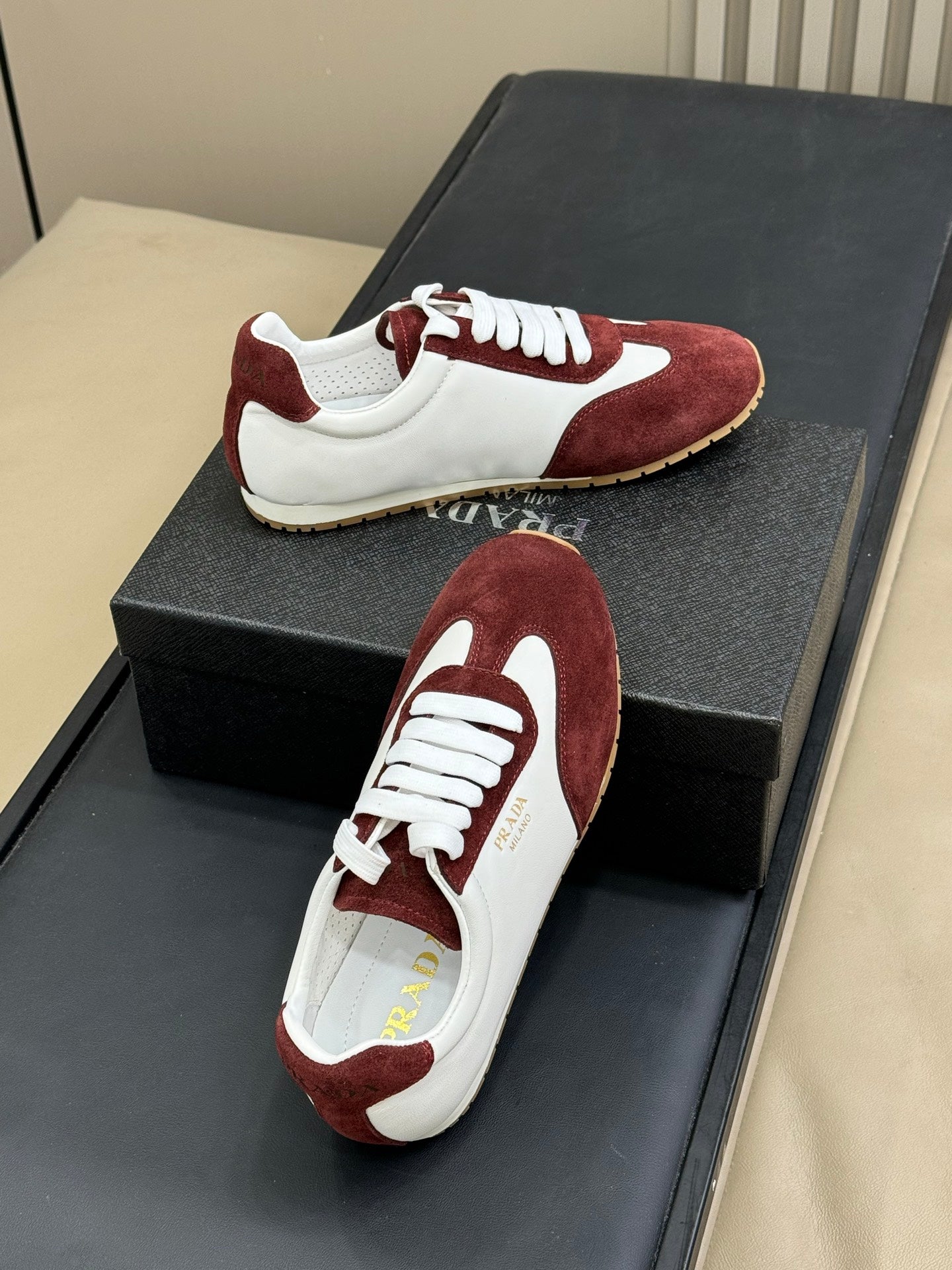 PRADA 25S SNEAKER IN WHITE MIX DARK RED SUEDE STYLE 3