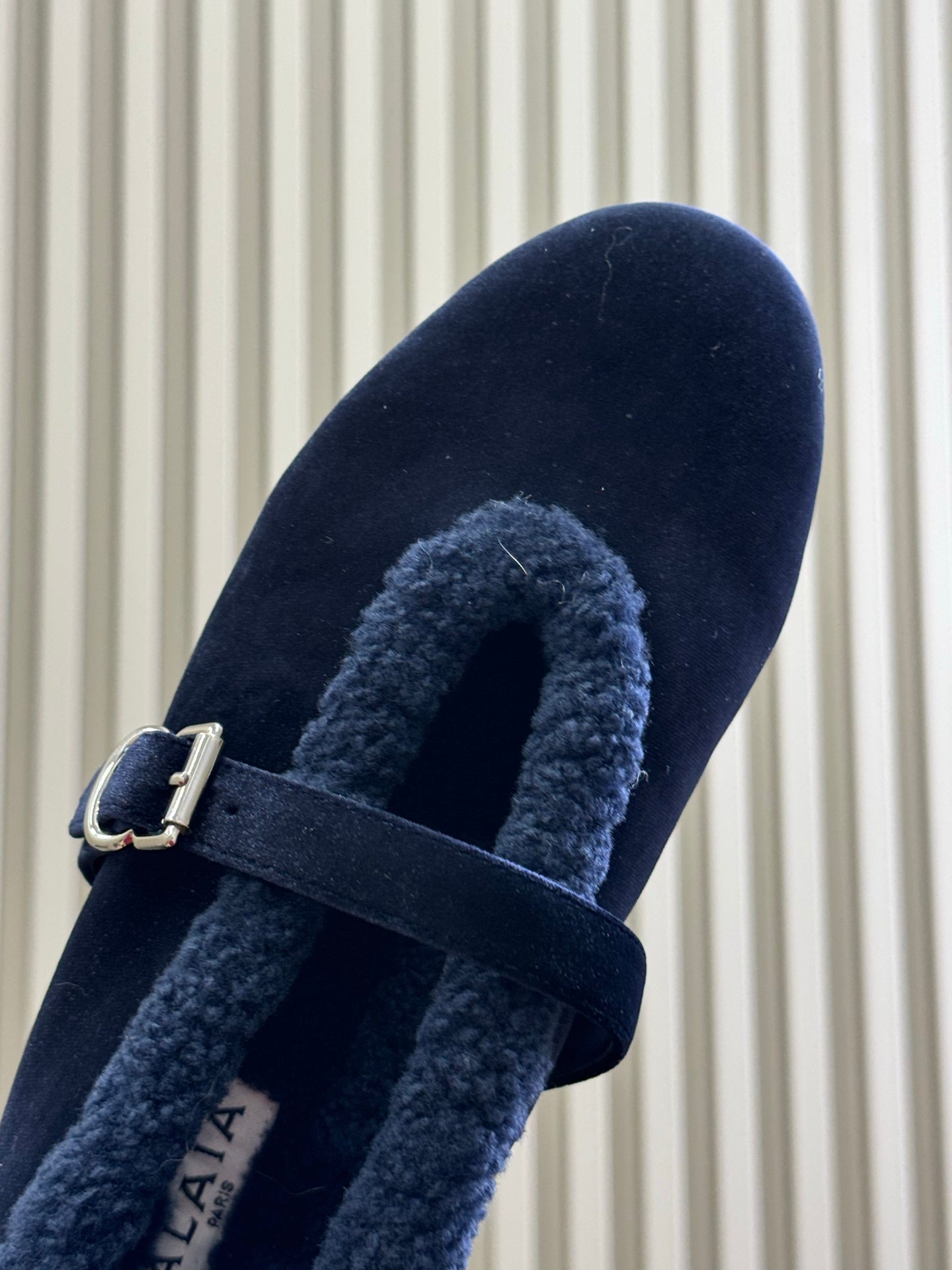 ALAIA 25S BALLET FLATS IN DARK BLUE VELVET