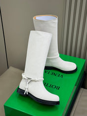 BOTTEGA VENETA 26S TALL BOOTS IN LIGHT GREY SUEDE