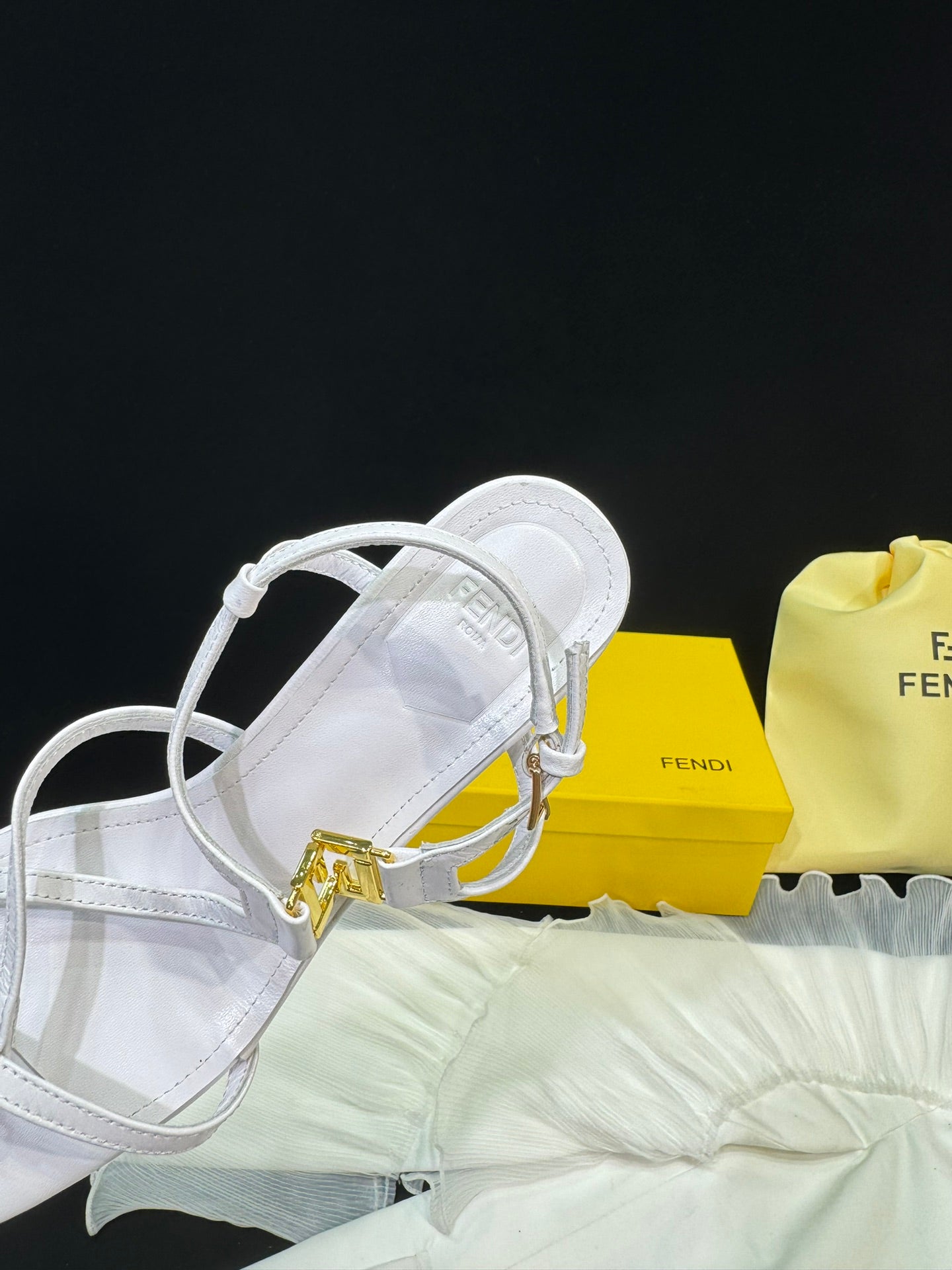 FENDI FFOLD MEDIUM-HEELED 55 MM SANDALS IN WHITE LAMBSKIN WITH GOLD HARDWARE