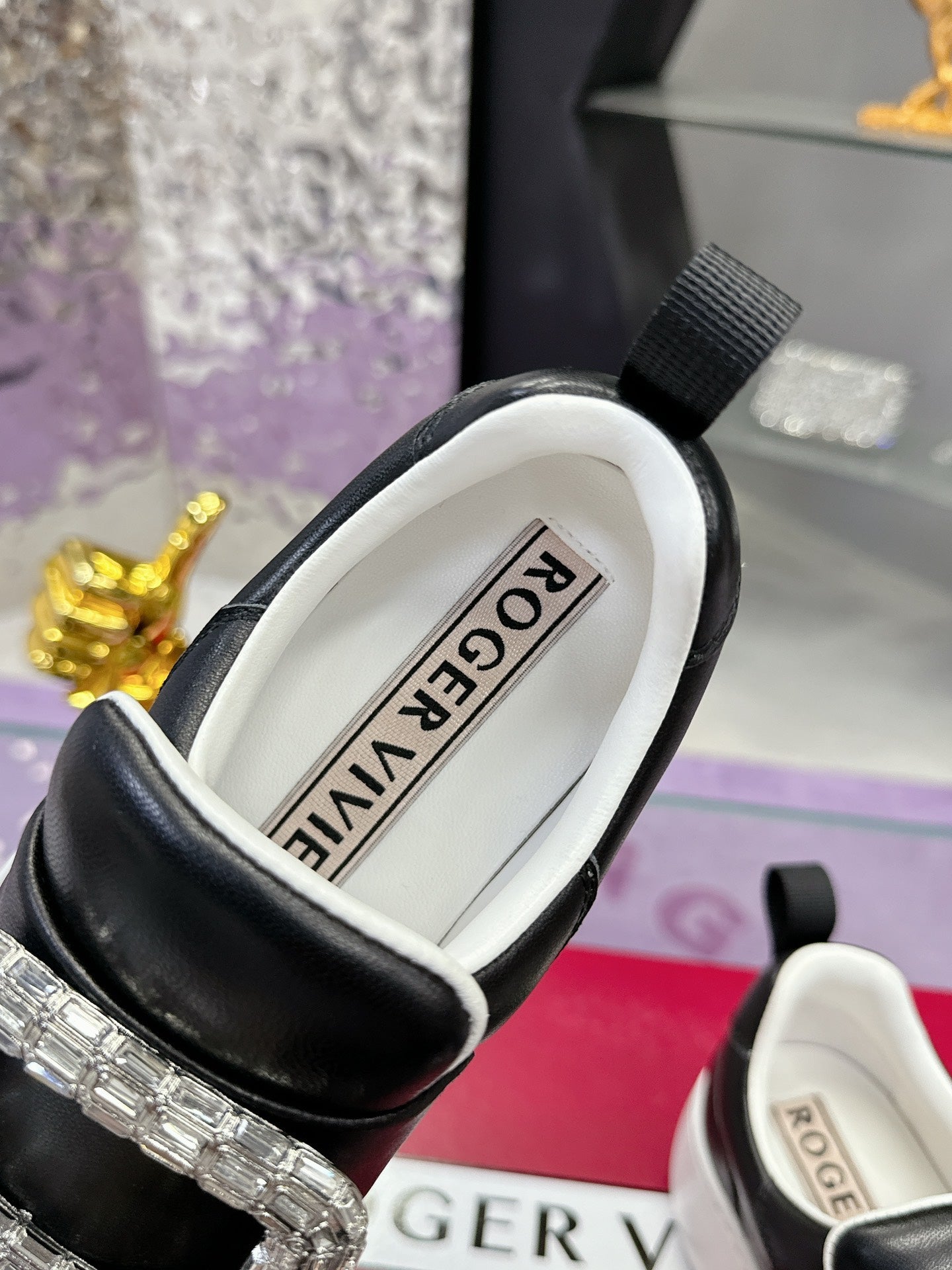 VIV' UP SNEAKERS IN BLACK CALFSKIN