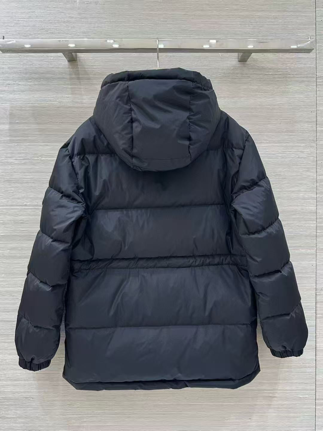 BURBERRY 25S DOWN JACKET 150350