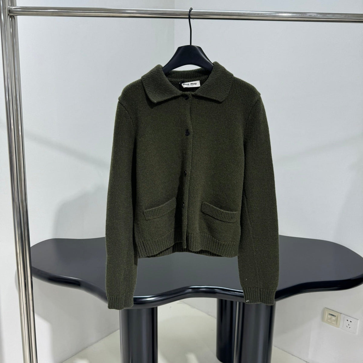 MIUMIU POLO KNIT CARDIGAN STYLE 502