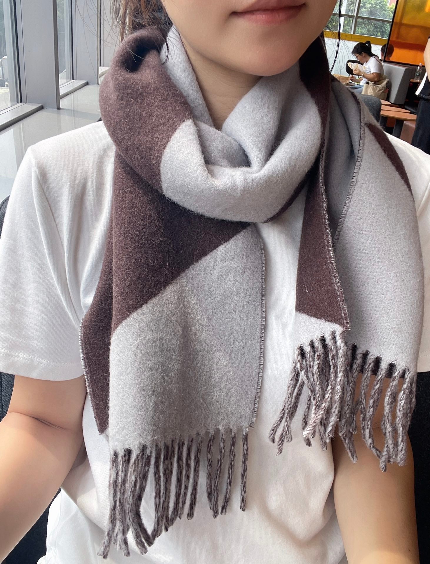 SCARF 150 CM IN CHOCOLATE BROWN MIX WHITE CASHMERE