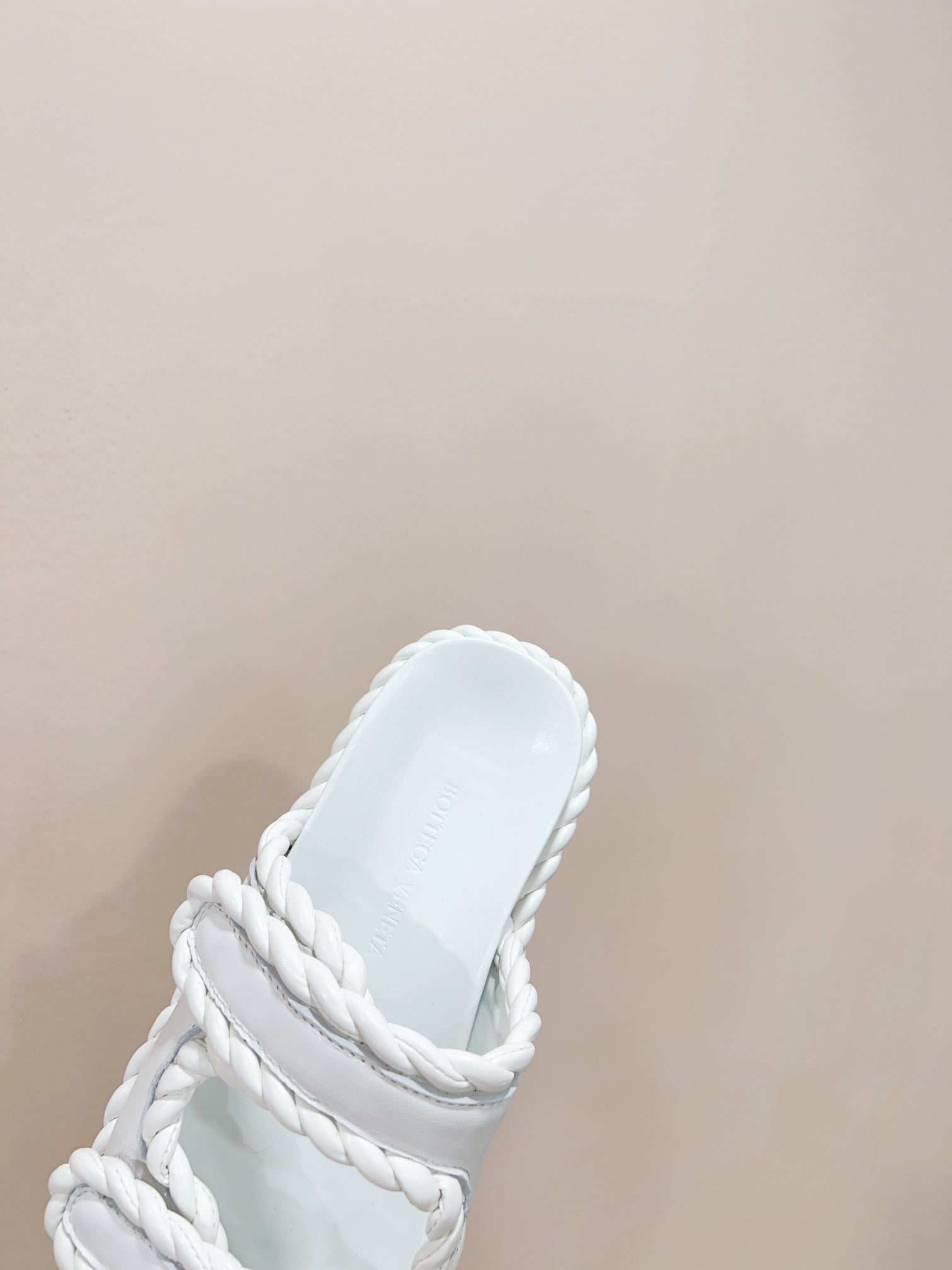 REFINED DAD SANDAL IN WHITE LAMBSKIN MULE