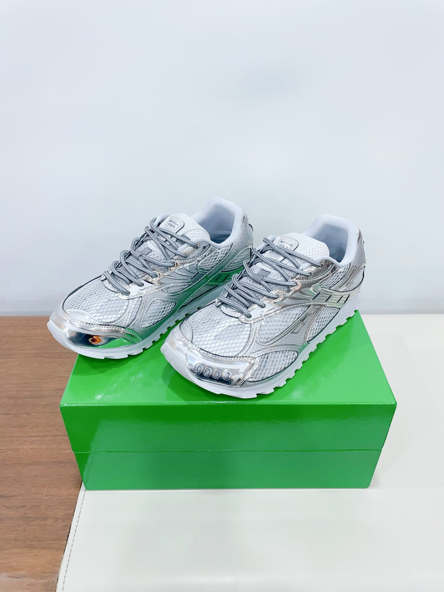ORBIT SNEAKER IN SILVER TECHNICAL FABRIC AND METALLIC MESH