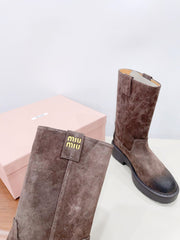 THICK-SOLED BOOTS IN COCOA BROWN SUEDE