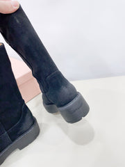 THICK-SOLED BOOTS IN BLACK SUEDE