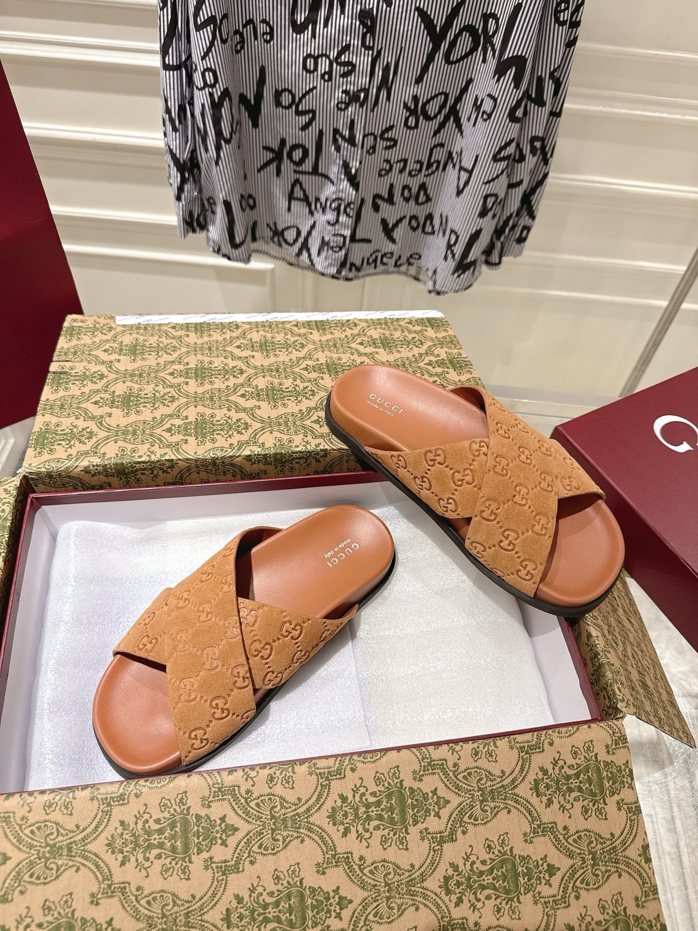 GG SLIDES IN BURNT ORANGE SUEDE WITH EMBOSSED LOGO STYLE 11