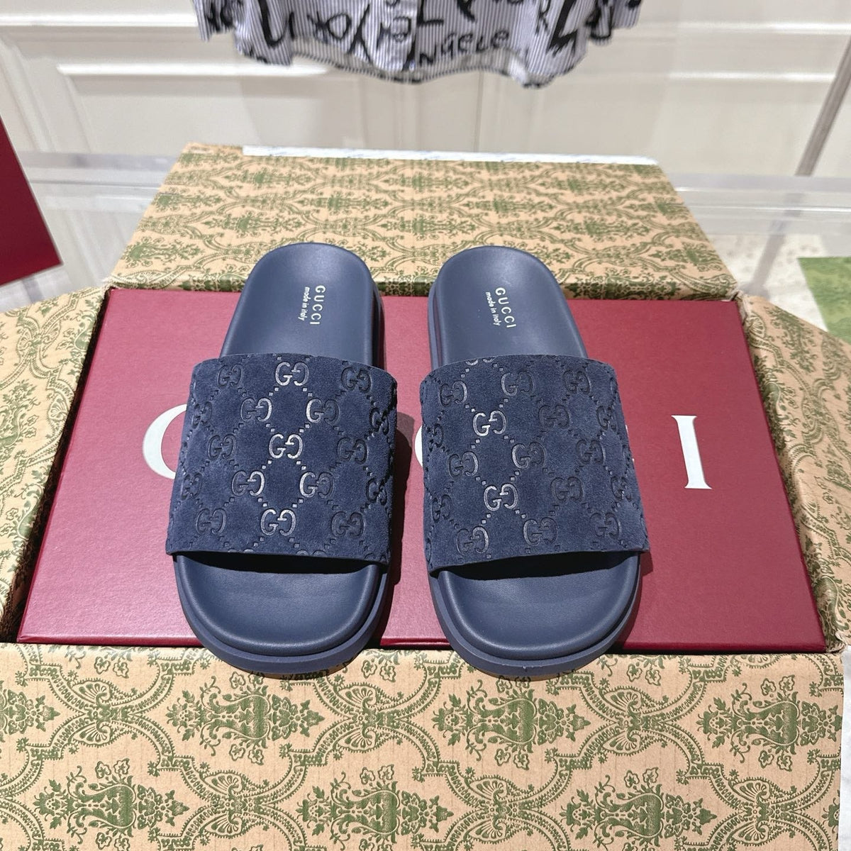 GG SLIDES IN NAVY BLUE SUEDE WITH EMBOSSED LOGO STYLE 4
