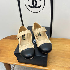 CHANEL 25S QUILTED MARY JANES BLACK AND BEIGE IN CALFSKIN