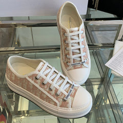 WALK'N PLATFORM SNEAKER IN IN LIGHT PINK EMBROIDERY ICONIC PATTERNS FABRIC