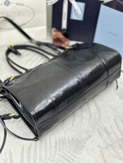 PRADA 25S BONNIE LARGE HANDBAG 38 IN BLACK GLOSSY CALFSKIN GOLD HARDWARE