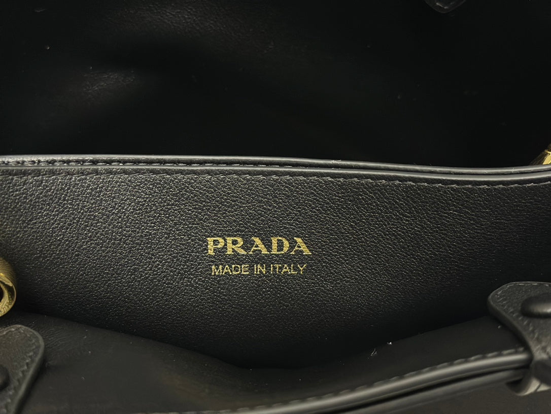 PRADA 25S BUCKLE MEDIUM HANDBAG 28 IN BLACK CALFSKIN GOLD HARDWRE