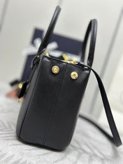 PRADA 25S GALLERIA LARGE BAG 28 IN BLACK CALFSKIN GOLD HARDWRE