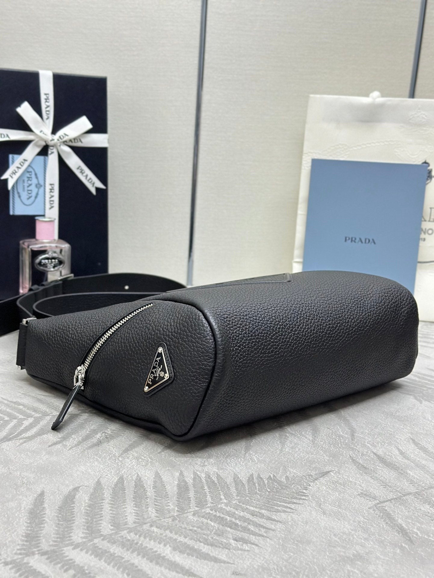 PRADA 25S SHOULDER STRAP BAG 26 IN BLACK CALFSKIN SILVER HARDWRE