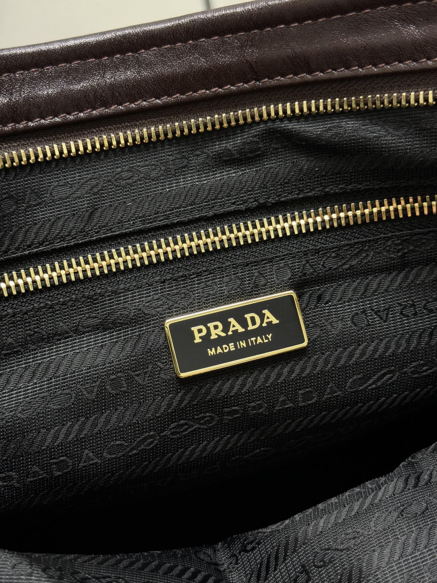 PRADA 25S BONNIE LARGE HANDBAG 38 IN DARK BROWN GLOSSY CALFSKIN GOLD HARDWARE