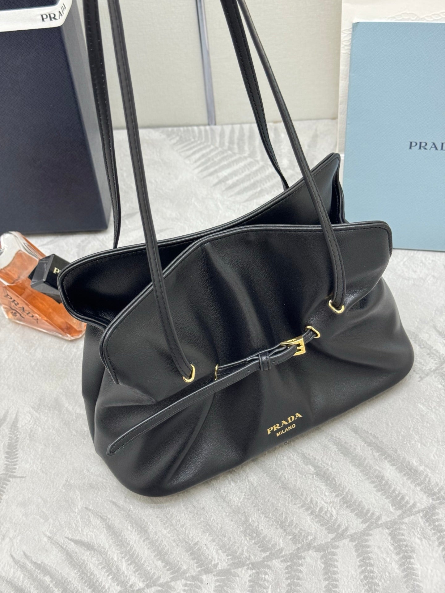 PRADA 25S DADA SMALL BAG 25 IN BLACK CALFSKIN GOLD HARDWARE