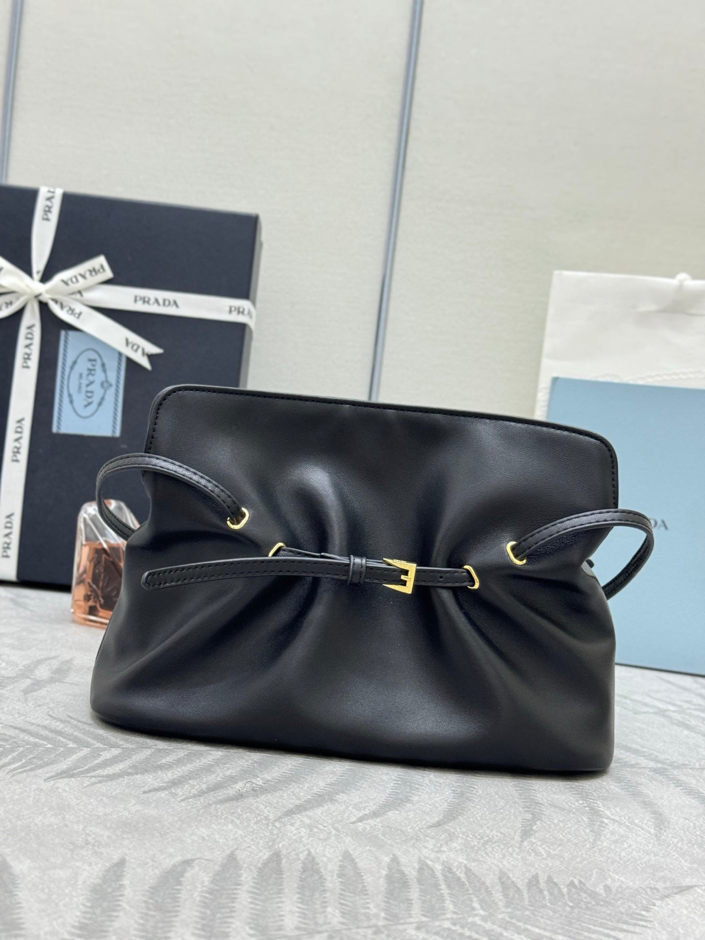 PRADA 25S DADA SMALL BAG 25 IN BLACK CALFSKIN GOLD HARDWRE