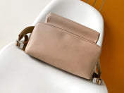 LV 25S TAKEOFF BACKPACK 43 IN BEIGE CALFSKIN