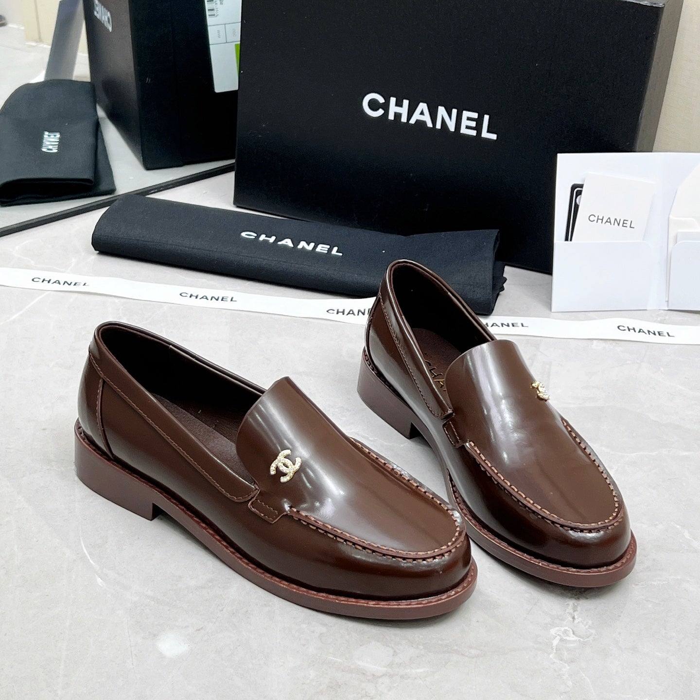 CC MOCCASINS IN BROWN CALFSKIN