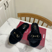 GUCCI 26S HORSEBIT MULES IN BLACK SHEARLING