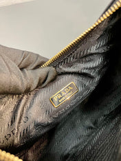 HOBO BAG 23 IN BLACK SMOOTH NAPPA LAMBSKIN GOLD HARDWARE